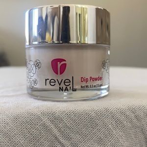 Revel dip powder - Runway